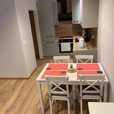 Bengal Apartment *